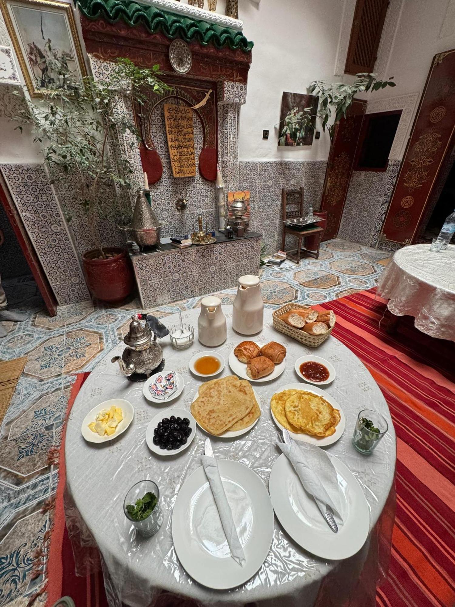 Dar Enouiina 호텔 페스 외부 사진