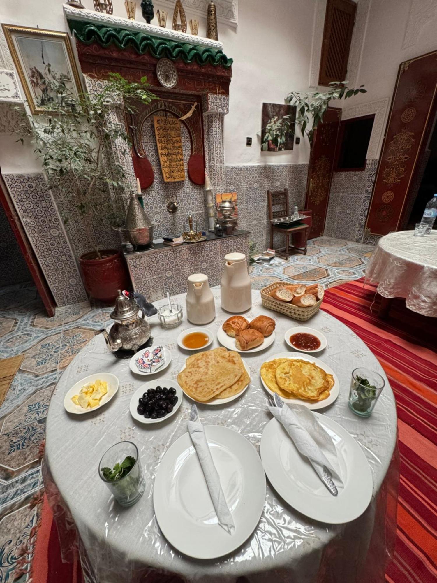 Dar Enouiina 호텔 페스 외부 사진